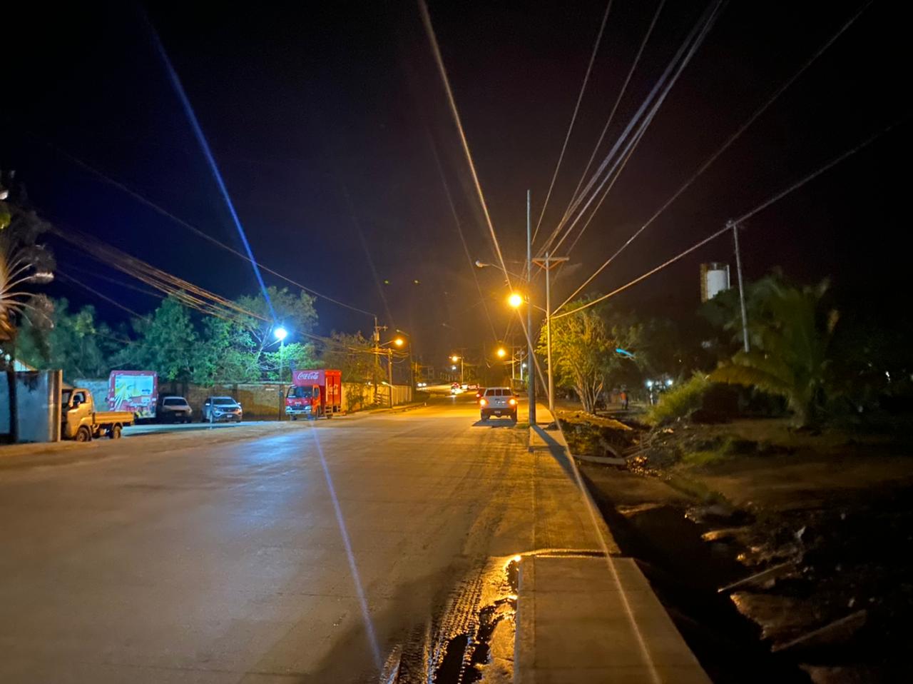 RECO continua con labores de alumbrado público en Roatán – recoroatan